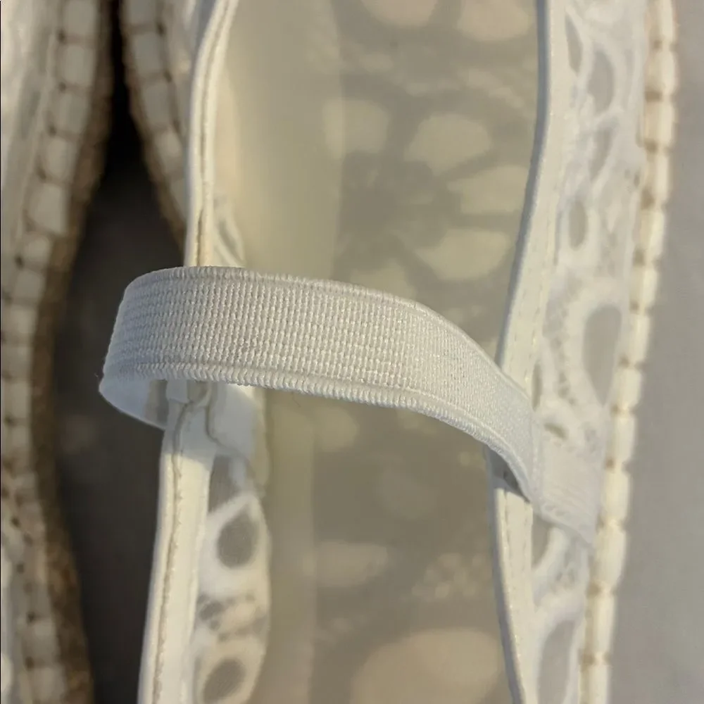 Universal Thread White Celia floral lace Mary Jane espadrille flats size 9.5